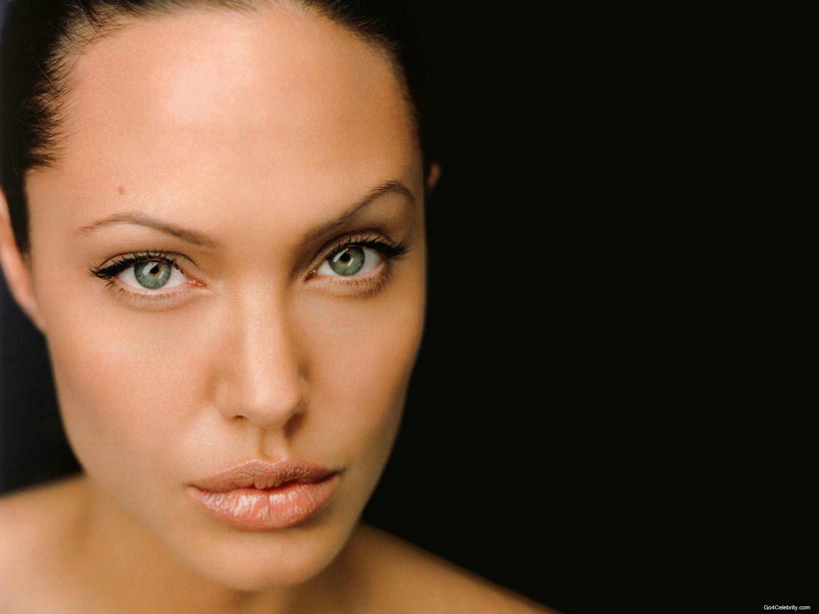 Angelina Jolie Wallpaper 1