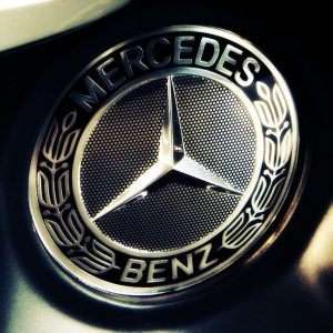 Mercedes-Benz Logo Wallpaper 9