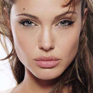 Angelina Jolie Wallpaper 4